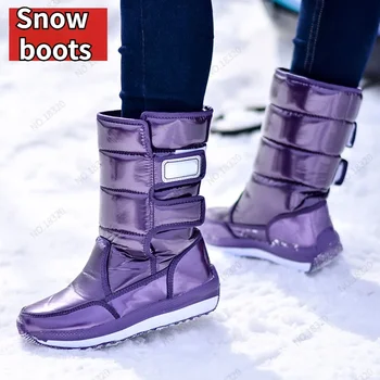 Зимни дамски памучни обувки със средна дължина, с дебелина на нагревателя и противоскользящими снежинками, леки botas para motociclista hombre Изображение
